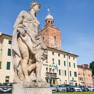 https://alla-torre-treviso.hotelinveneto.com