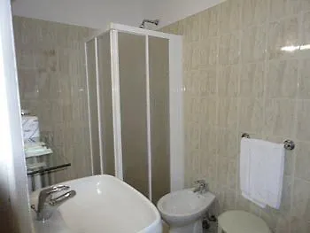 Hotel Delle Camelie Florence 2*,