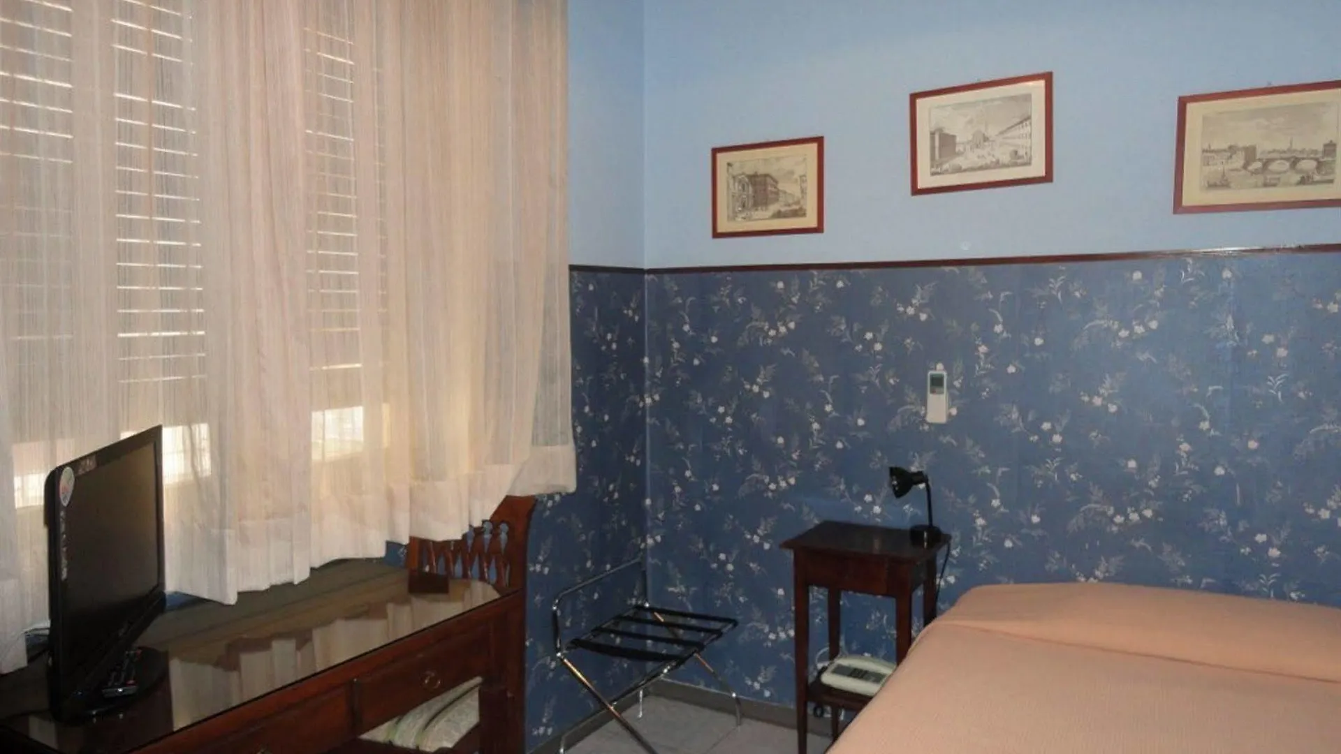 Hotel Delle Camelie Florence